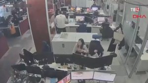 Землетрясение в Стамбуле: пострадали более 150 человек / События на ТВЦ