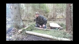 Как ночевать в лесу имея минимум снаряжения.