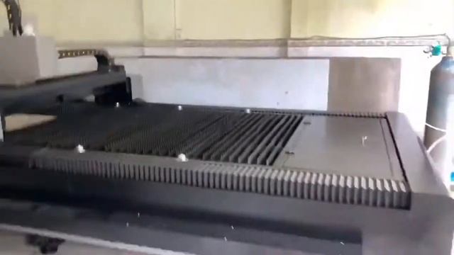Leapion LF 3015E 1KW MAX fiber laser machine in Vietnam смотреть онлайн