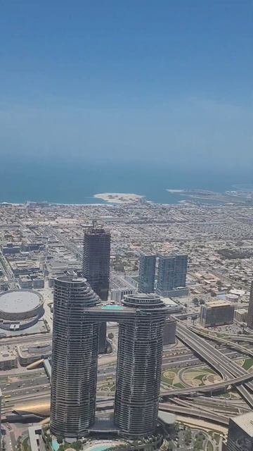 Burj Khalifa roof. Крыша Бурж Халифа. смотреть онлайн