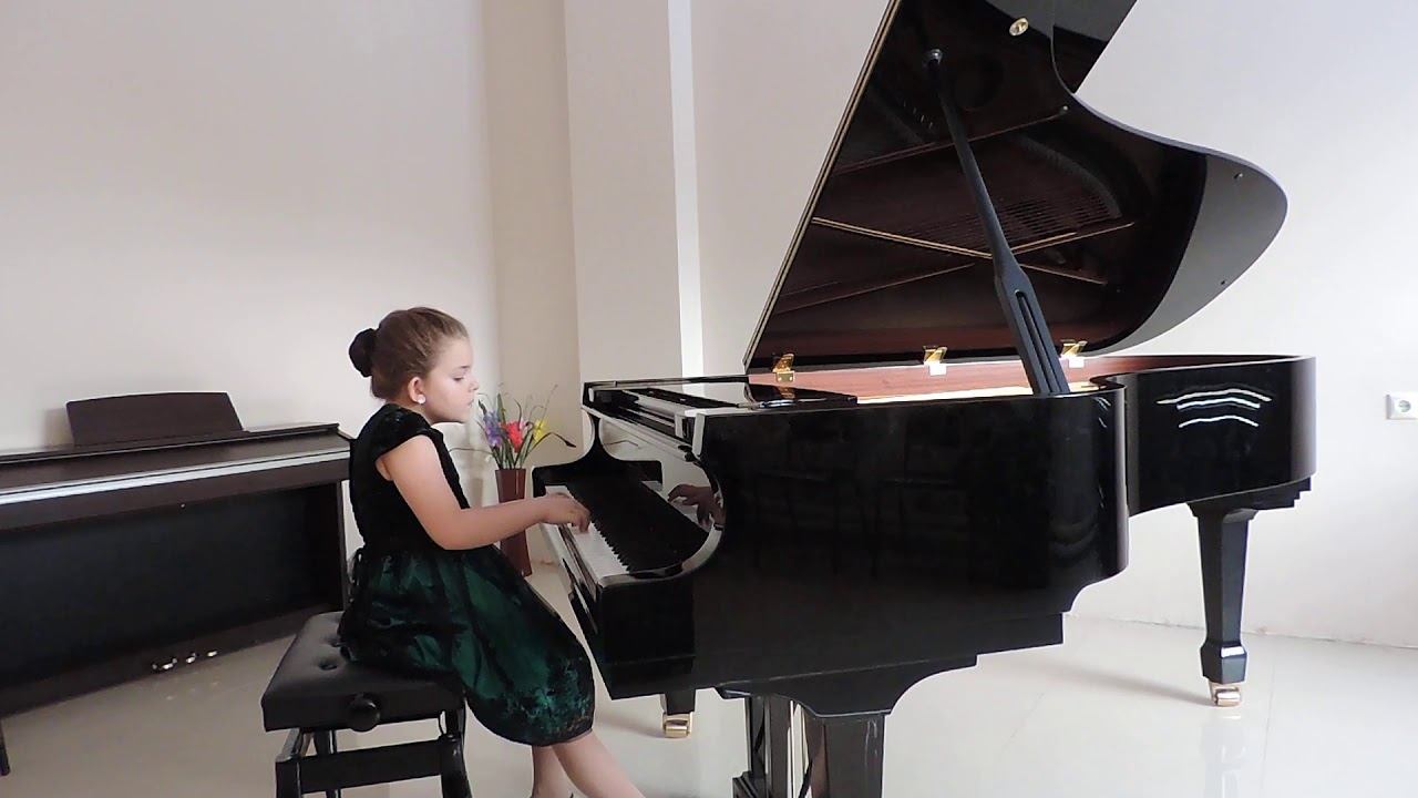 Дергачёва София 8 лет О. Крут Куранты смотреть онлайн