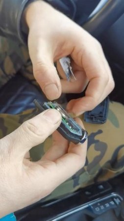 разряжен аккумулятор в ключе Kia Mohave