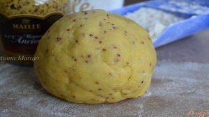 Песочное тесто с зернистой горчицей