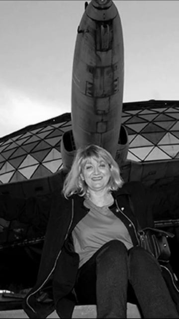 Упала с высоты 10 км но выжила! shorts