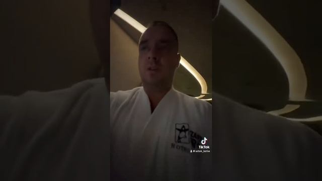 Как Для гостиницы за 1000 злотых в сутки хороший сервис￼ смотреть онлайн