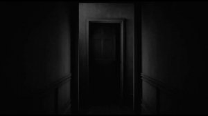 Не ходи! Я тоже это слышала!