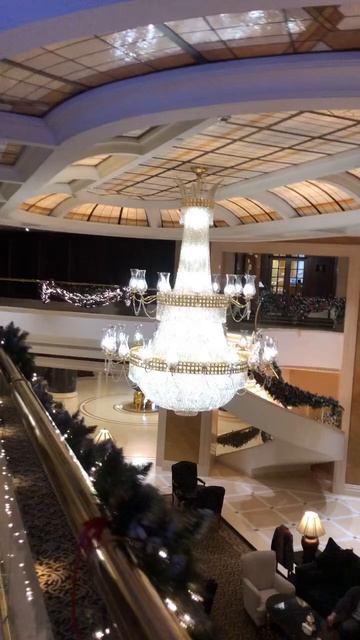 Холл отеля. Украина. смотреть онлайн