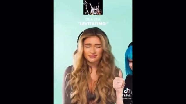 This girl made a girl cry in front on camera! *so sad* смотреть онлайн
