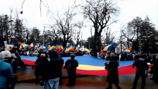 СБОРИЩЕ УНИОНИСТОВ В ЦЕНТРЕ КИШИНЁВА(В ПАРКЕ ПУШКИНА). смотреть онлайн