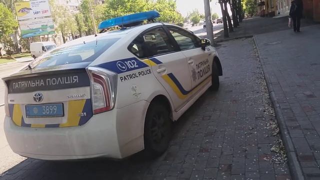 Кривой Рог Полицейская машина полиции Кривого Рога. смотреть онлайн