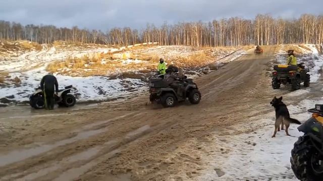 Прыжки на квадроциклах) смотреть онлайн