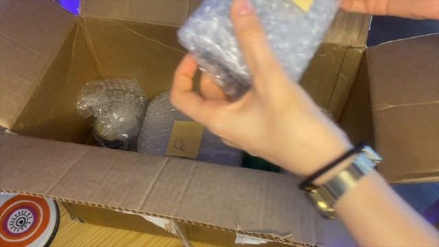 Наши дни. Посылка от зрительницы из России. Катя и Кюдэ/Южная Корея смотреть онлайн