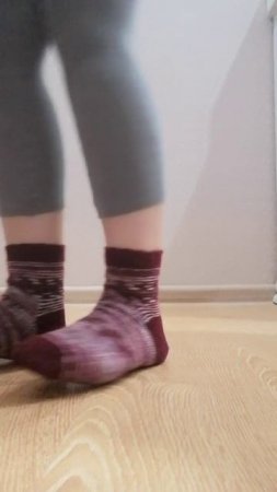 Минутная разминка. После долгово вязания неплохо размяться!