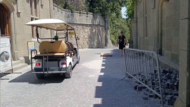 Алупка 2024,жара июль! Проверено, ехать однозначно!!! смотреть онлайн