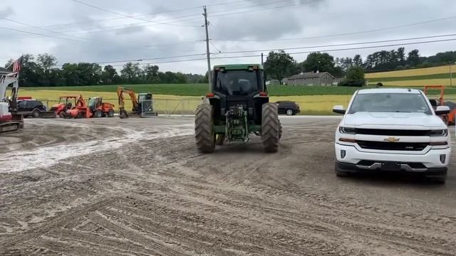JOHN DEERE 6300 TRACTOR WITH LOADER 704175