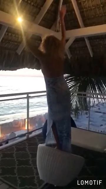 Блондинка в танце смотреть онлайн