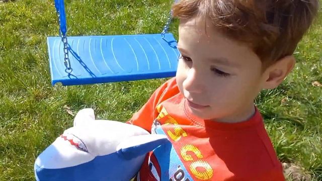 Мы с Русенькой пошли гулять, кто к нам пришёл? #видеодлядетей смотреть онлайн