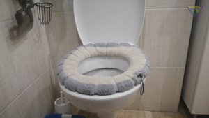 Удобный чехол на сиденье унитаза