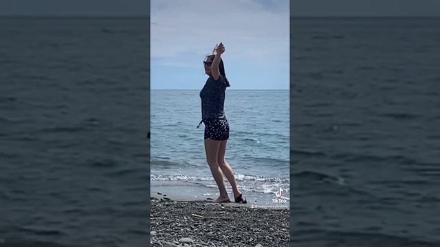 Замедленная съемка на пляже #всочиумаши Чёрное море