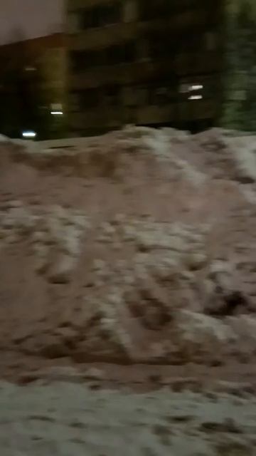 Как не убирают территории Ук Дэз и квартал м в Красногорске смотреть онлайн