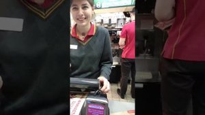 Неадекват в Макдоналдсе