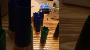 Заряжаем патроны  на станке  MEC-77 Sizemaster 12К