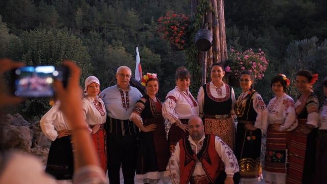 Трети Рожден Ден - Клуб за Български Народни Танци Настроение смотреть онлайн