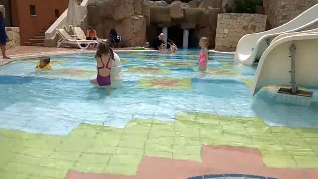 Дитячий басейн ,пегасос резорт 7.06.17 смотреть онлайн