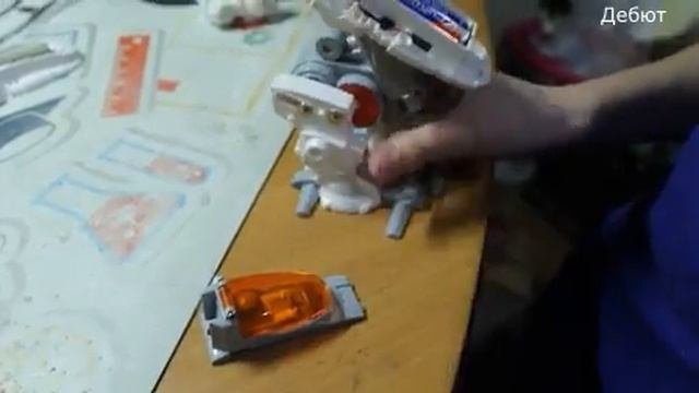 Сборка шагающего робота