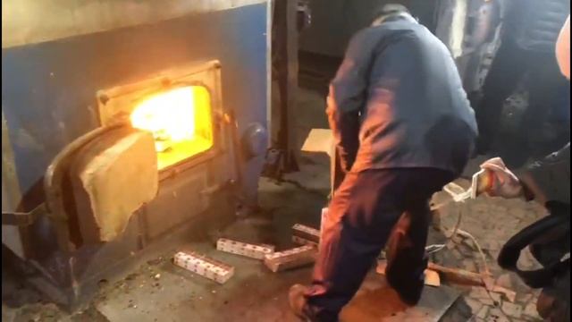 На Рівненщині шляхом спалювання знищено велику партію контрабандних сигарет смотреть онлайн