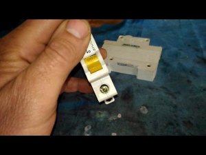 Неисправность автоматов.