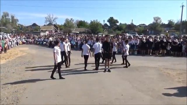 Сасыколи. Торжественное шествие, посвященное Дню Победы-2016 смотреть онлайн