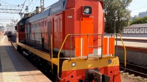 Тепловоз ТЭМ18ДМ-1448 на Ленинградском вокзале. (Ленинградское направление)
