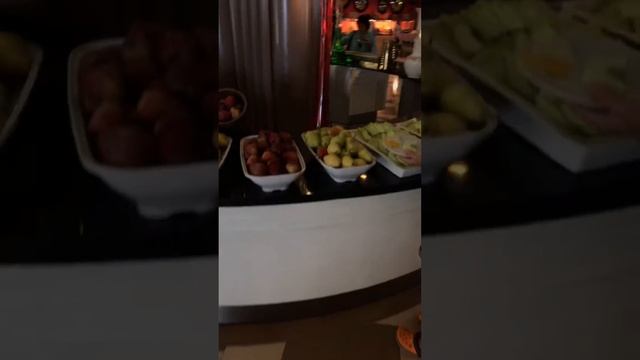 Обед Sherwood Exclusive Kemer 28.09.2018 смотреть онлайн