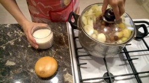 Компот из яблок и ягод. Как сварить яблочный компот.