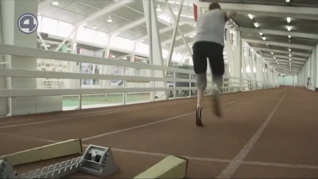 Паралимпиец курьер смотреть онлайн