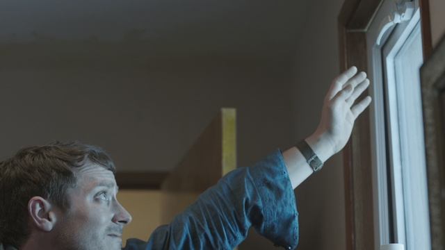 Детективное агентство Дирка Джентли 1 сезон 2 серия «Потеряно и найдено» (сериал, 2016)