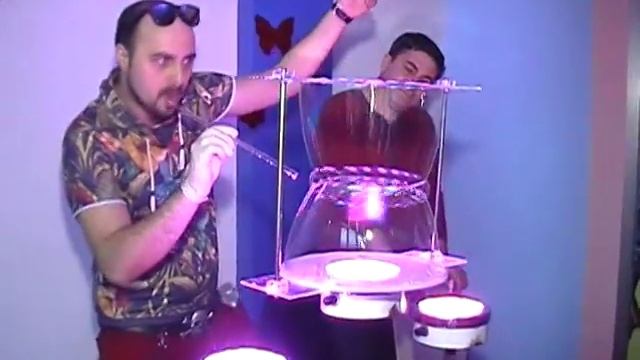 Мыльное Шоу Mr White Bubble Show Puziri Show смотреть онлайн