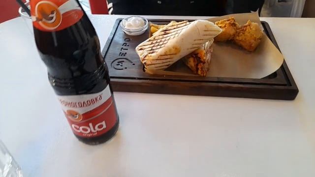 Продолжаем дегустацию блюд в кафе МЕТРО смотреть онлайн