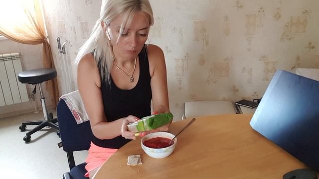 Быть веганом дорого, Немного скупились, Обращение к зрителям, Влог
