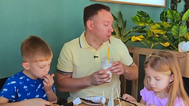 ОБЗОР ADDICTED Cafe | Лимонад | Милкшейк | Десерты $ смотреть онлайн