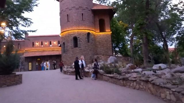VLOG: ПАРК ЛОГА, ЕДЕМ В САМЫЙ СКАЗОЧНЫЙ ПАРК, ПОЮЩИЕ ФОНТАНЫ#vlog#парклога#поющиефонтаны#миниотпуск