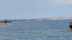 ЦЕНТРАЛЬНЫЙ ПЛЯЖ В ГОЛУБИЦКОЙ 23 ИЮЛЯ 2024 — МЕДУЗЫ И ПАСМУРНОЕ НЕБО — ЧИСТОЕ МОРЕ #голубицкая #мор
