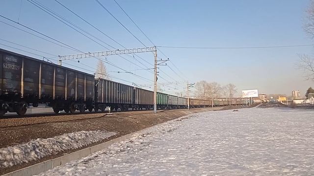 ВЛ10У-964 С грузовым составом смотреть онлайн