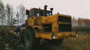Трактора Кировец К-700 и К-739М на  осенней вспашке с 8 корпусными плугами