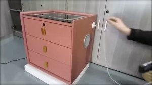 Умная тумбочка с беспроводной зарядкой.