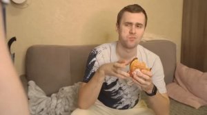 Реакция на OneTwo видео: КОРОЧЕ ГОВОРЯ 100 ДНЕЙ ЕМ ТЛЬКО ФАСТФУД