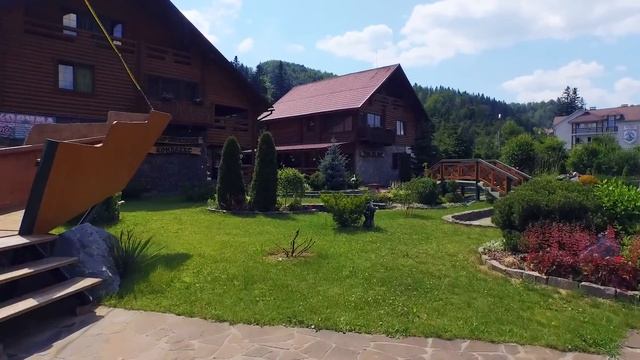 "Жди ня Єво" - відпочинковий комплекс смотреть онлайн