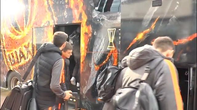 Прилет "Шахтера" в Харьков смотреть онлайн