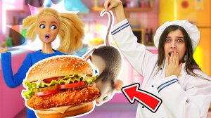 Кукла Барби отравилась? 🤢🐭 Устраиваем большую уборку на кухне ресторана!